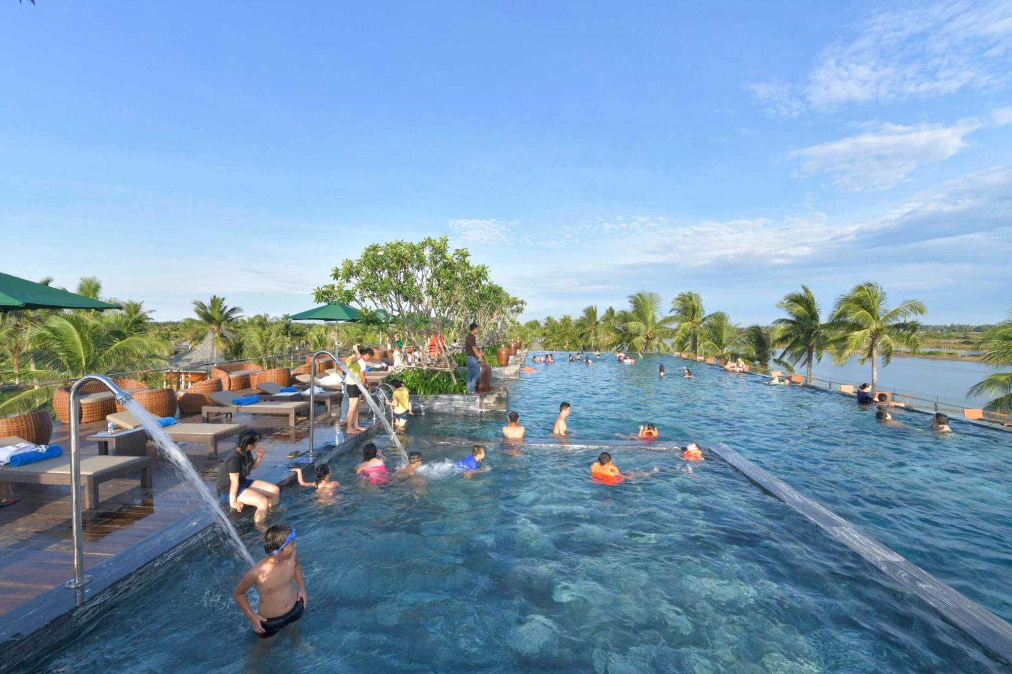 Cocoland Thu Xa Ancient Town Resort Quang Ngai Exterior photo